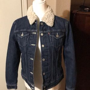 Levi’s Sherpa Jean jacket. Size M
